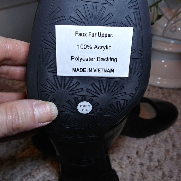 NWT UGG Hayden Blk Patent/Fur Mary Jane Pump Mules - Picture 9 of 11